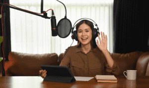 menghasilkan uang dari podcast